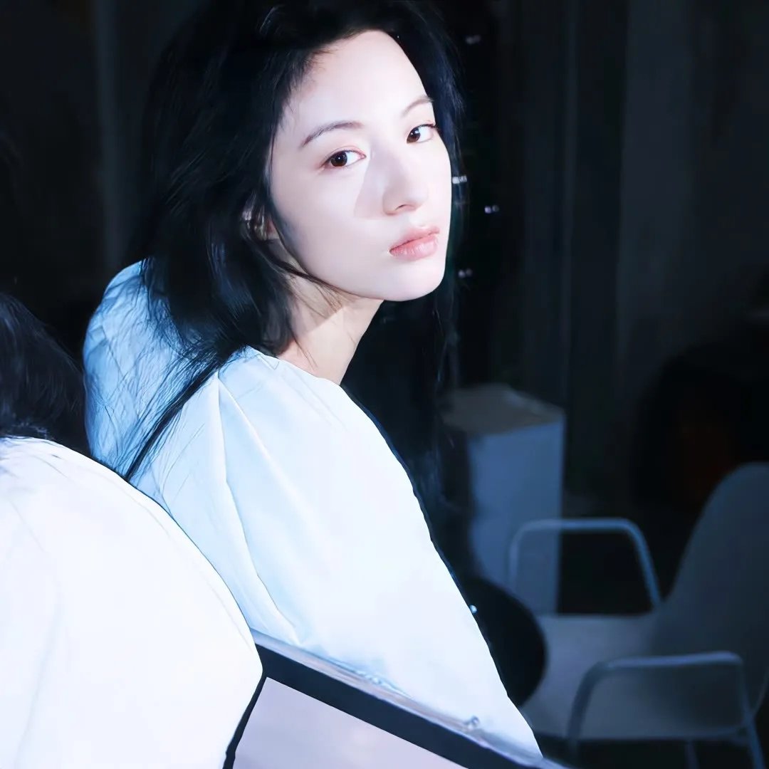 古堡女魔君